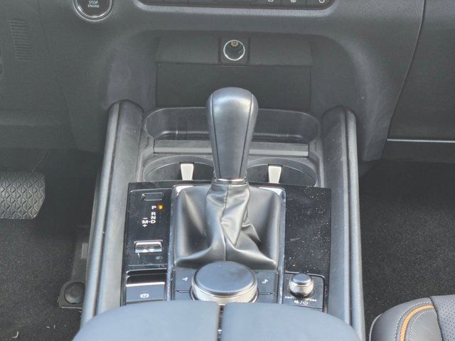 Thumbnail: 2025 Mazda CX-50 - 17