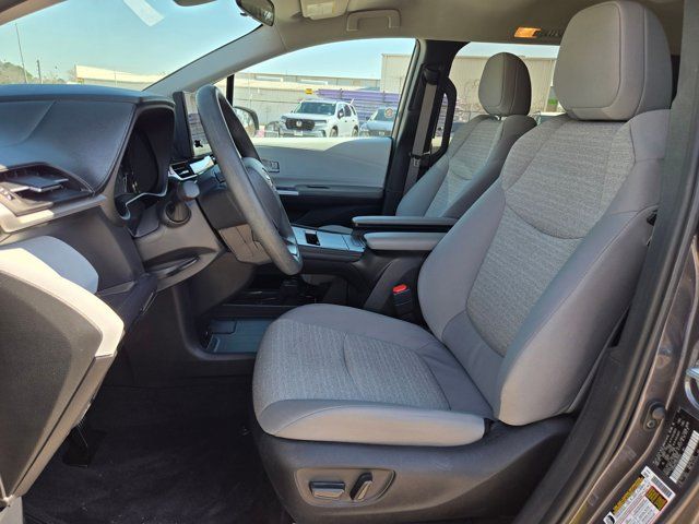 Thumbnail: 2025 Toyota Sienna - 23