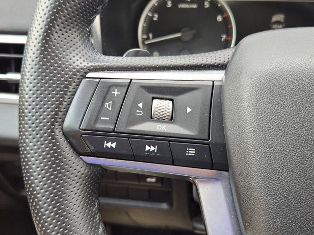 Thumbnail: 2025 Mitsubishi Outlander - 21