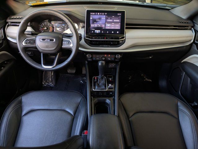Thumbnail: 2025 Jeep Compass - 25
