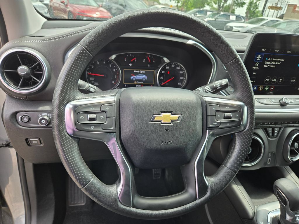Thumbnail: 2025 Chevrolet Blazer - 21