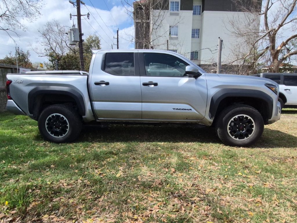 Thumbnail: 2025 Toyota Tacoma - 3