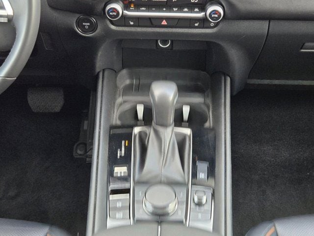 Thumbnail: 2025 Mazda CX-50 - 17