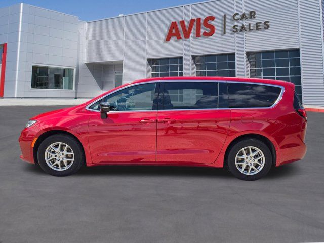 Thumbnail: 2025 Chrysler Pacifica - 11