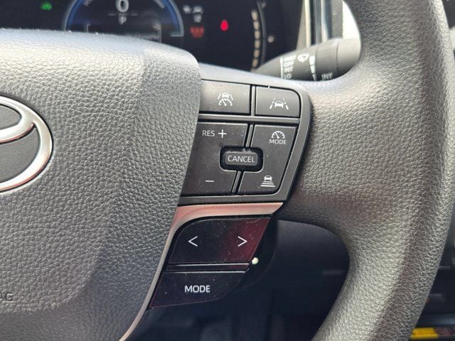 Thumbnail: 2025 Toyota Camry - 21