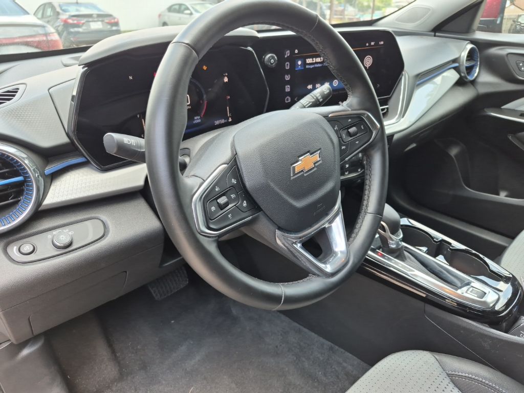 Thumbnail: 2025 Chevrolet Trax - 7