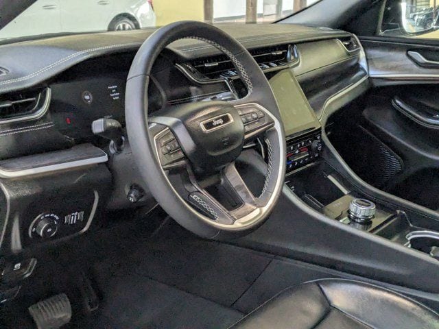 Thumbnail: 2024 Jeep Grand Cherokee L - 14