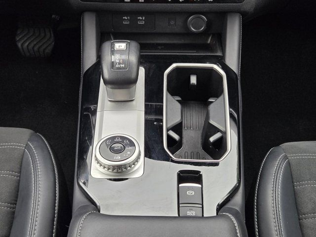Thumbnail: 2025 Mitsubishi Outlander - 17