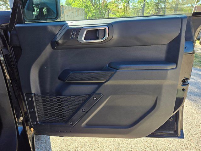 Thumbnail: 2025 Ford Bronco - 28