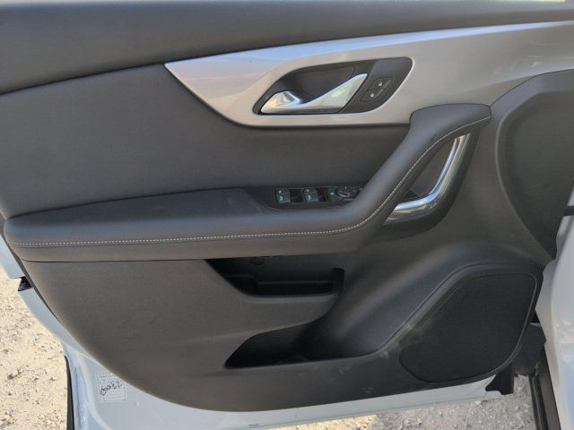 Thumbnail: 2025 Chevrolet Blazer - 11
