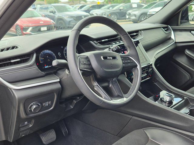 2025 Jeep Grand Cherokee Altitude - Photo 14