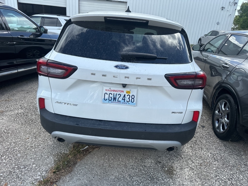 Thumbnail: 2023 Ford Escape - 5