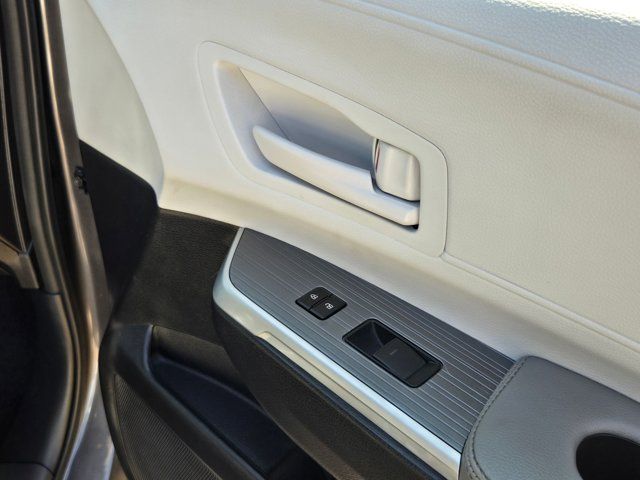 Thumbnail: 2025 Toyota Sienna - 28