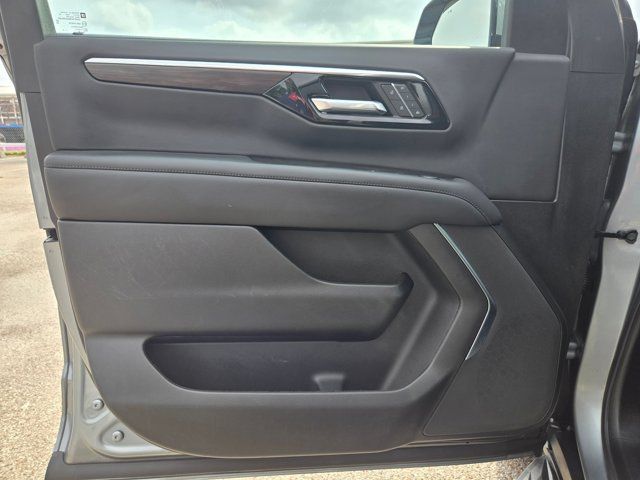 Thumbnail: 2025 Chevrolet Tahoe - 13