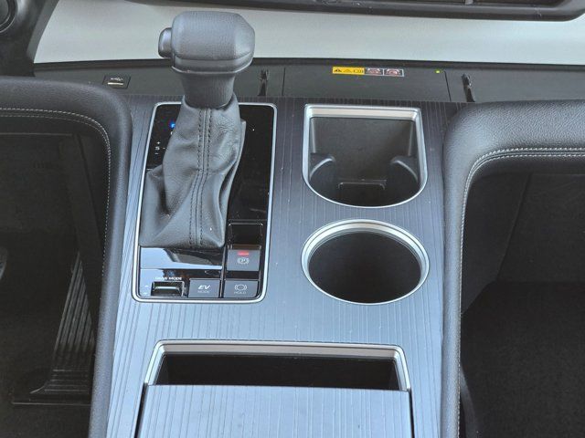 Thumbnail: 2025 Toyota Sienna - 17