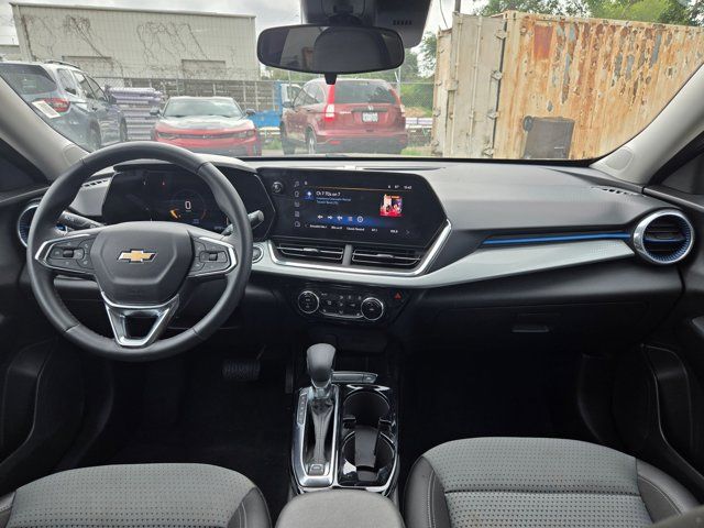 Thumbnail: 2025 Chevrolet Trax - 24