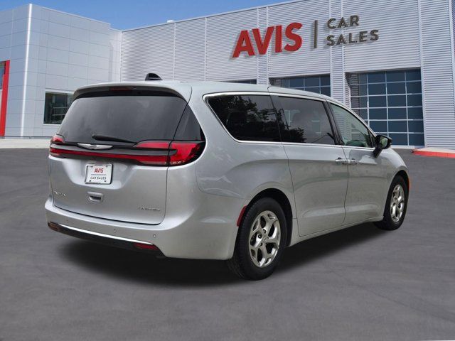 Thumbnail: 2024 Chrysler Pacifica - 6