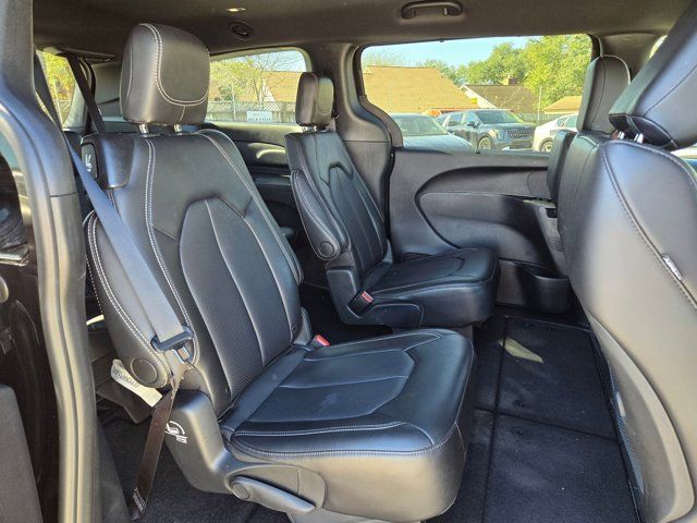 Thumbnail: 2025 Chrysler Pacifica - 26