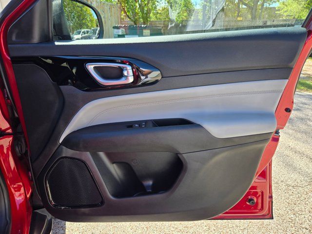 Thumbnail: 2025 Jeep Compass - 27