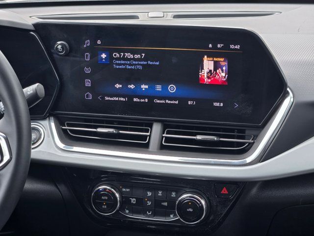 Thumbnail: 2025 Chevrolet Trax - 18