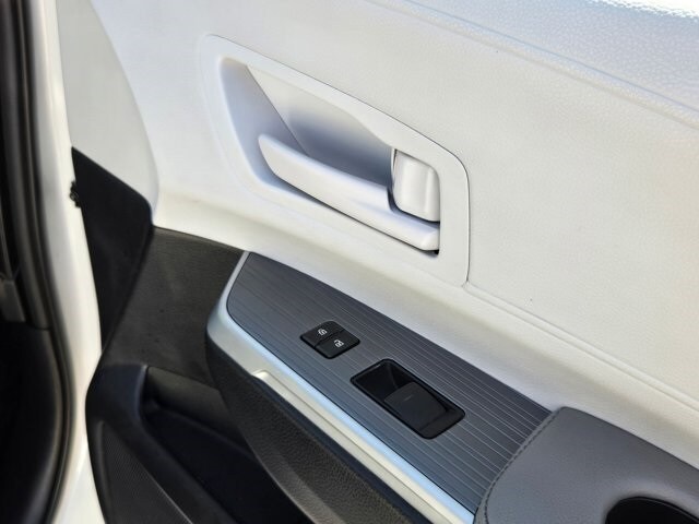 Thumbnail: 2025 Toyota Sienna - 28