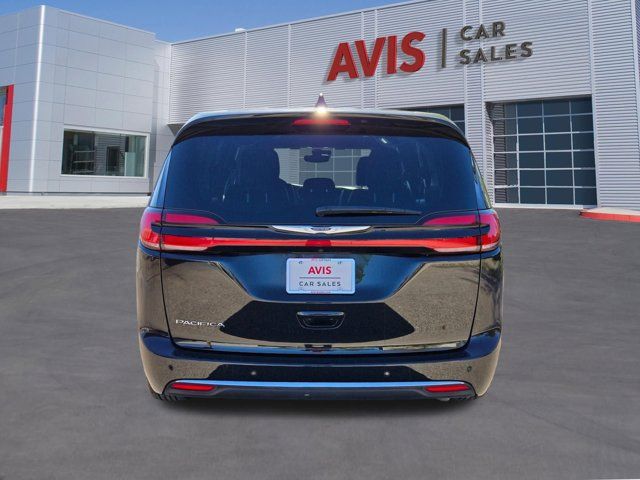 Thumbnail: 2025 Chrysler Pacifica - 9