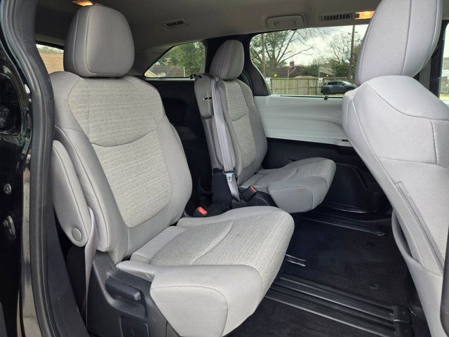 Thumbnail: 2025 Toyota Sienna - 26