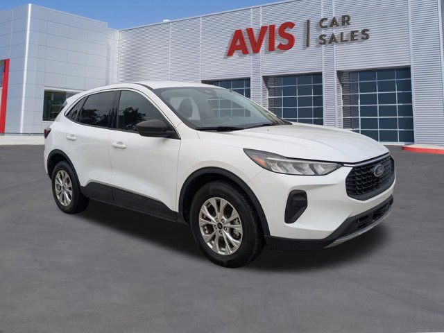 Thumbnail: 2023 Ford Escape - 3
