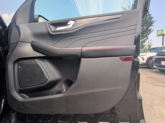 2025 Ford Escape ST-Line - Photo 32