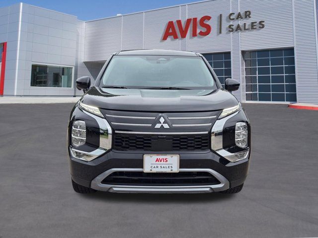 Thumbnail: 2025 Mitsubishi Outlander - 2