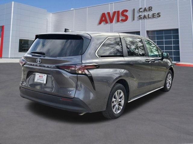 Thumbnail: 2025 Toyota Sienna - 6
