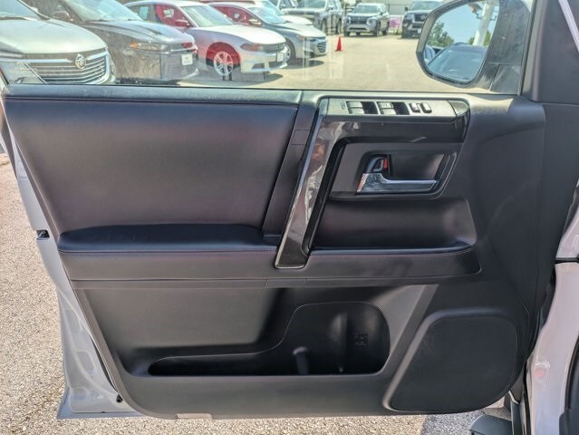 2024 Toyota 4Runner TRD Off Road 11