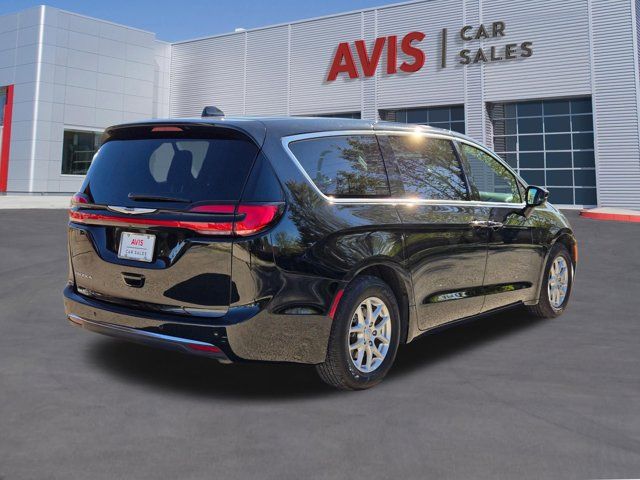 Thumbnail: 2025 Chrysler Pacifica - 6