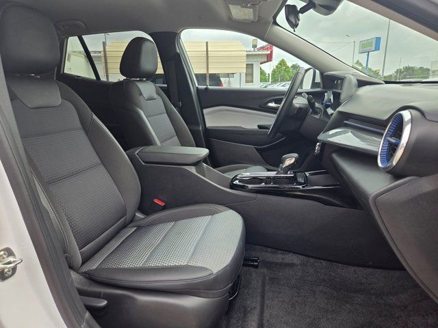 Thumbnail: 2025 Chevrolet Trax - 26