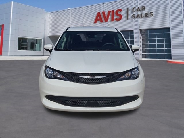 Thumbnail: 2023 Chrysler Voyager - 2