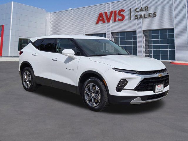 Thumbnail: 2025 Chevrolet Blazer - 3