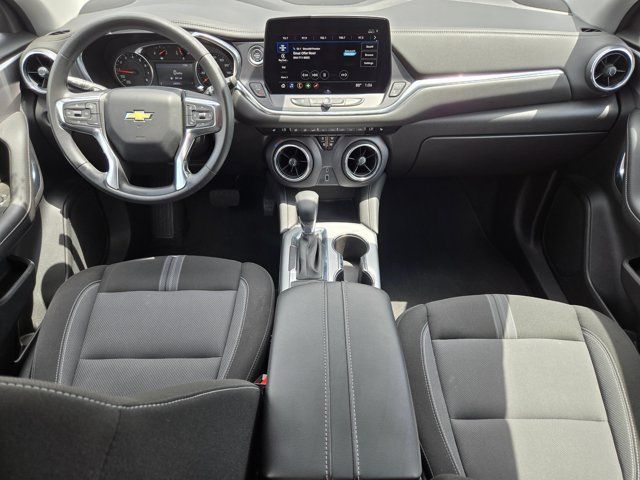 Thumbnail: 2025 Chevrolet Blazer - 25