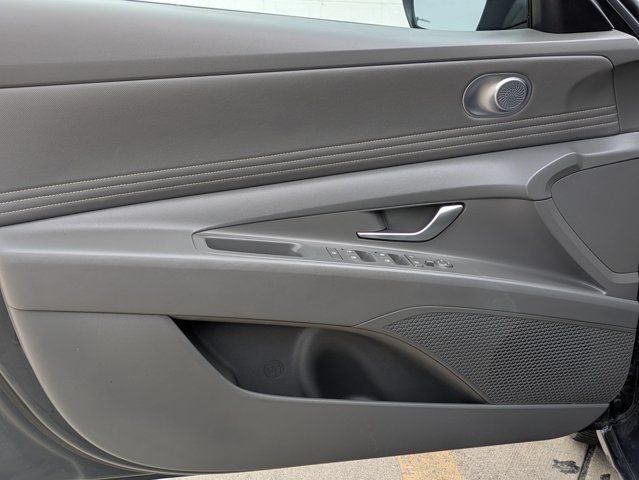 Thumbnail: 2025 Hyundai Elantra - 11