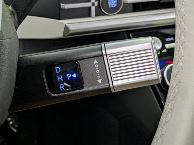 2025 Hyundai Santa Fe SEL - Photo 18