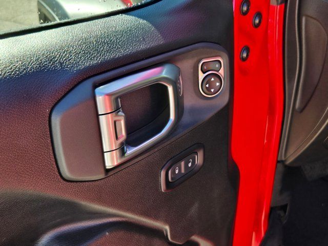 Thumbnail: 2025 Jeep Wrangler - 14