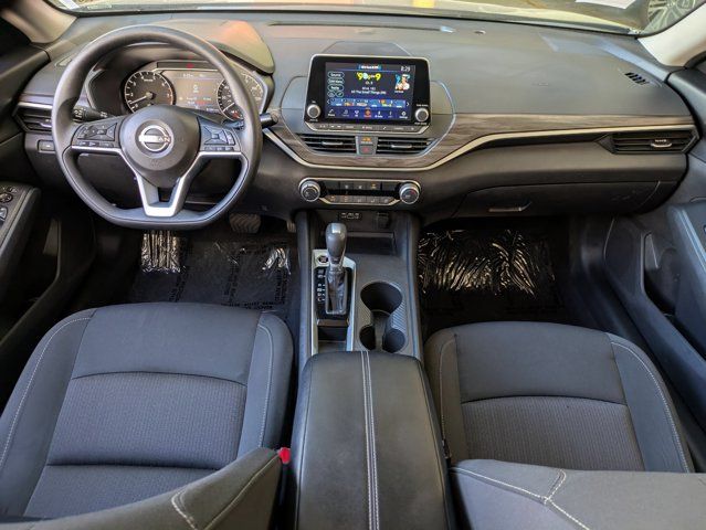 Thumbnail: 2025 Nissan Altima - 25