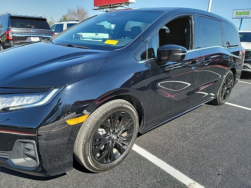 2025 Honda Odyssey - Image 1