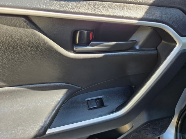 Thumbnail: 2025 Toyota RAV4 - 26