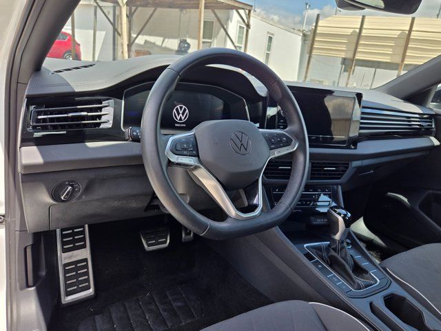 Thumbnail: 2025 Volkswagen Jetta - 15