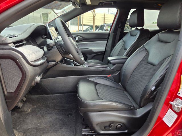 Thumbnail: 2025 Jeep Compass - 23