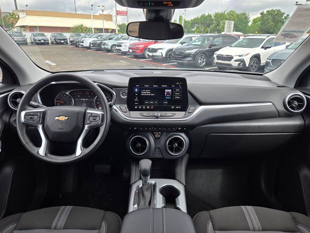 Thumbnail: 2025 Chevrolet Blazer - 24
