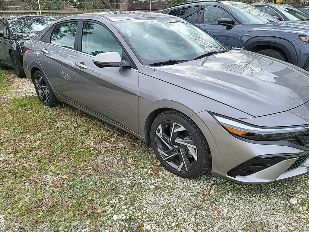 Certified 2024 Hyundai Elantra Limited Sedan