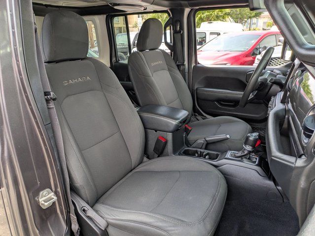 2023 Jeep Wrangler 4-Door Sahara - Photo 28