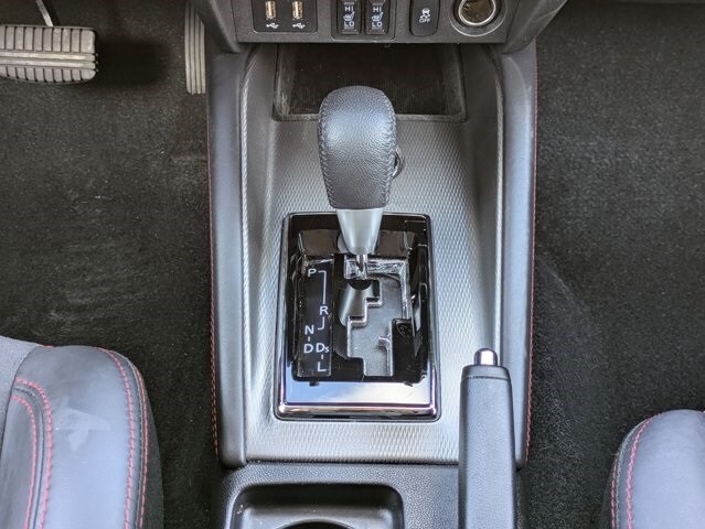 Thumbnail: 2024 Mitsubishi Outlander - 14