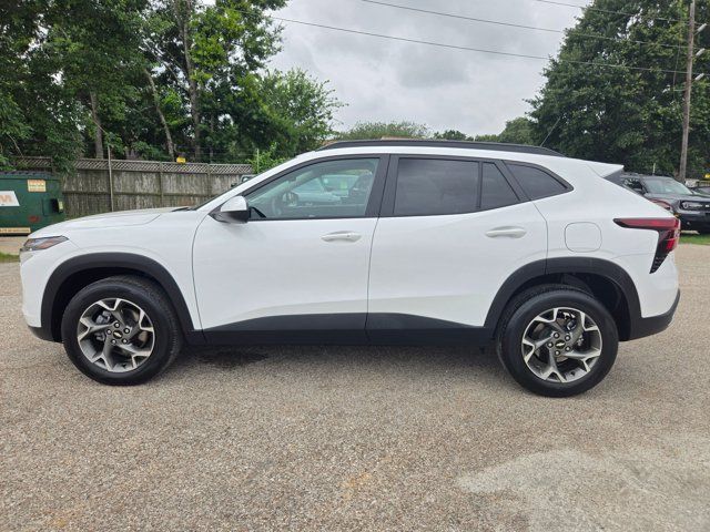 Thumbnail: 2025 Chevrolet Trax - 9